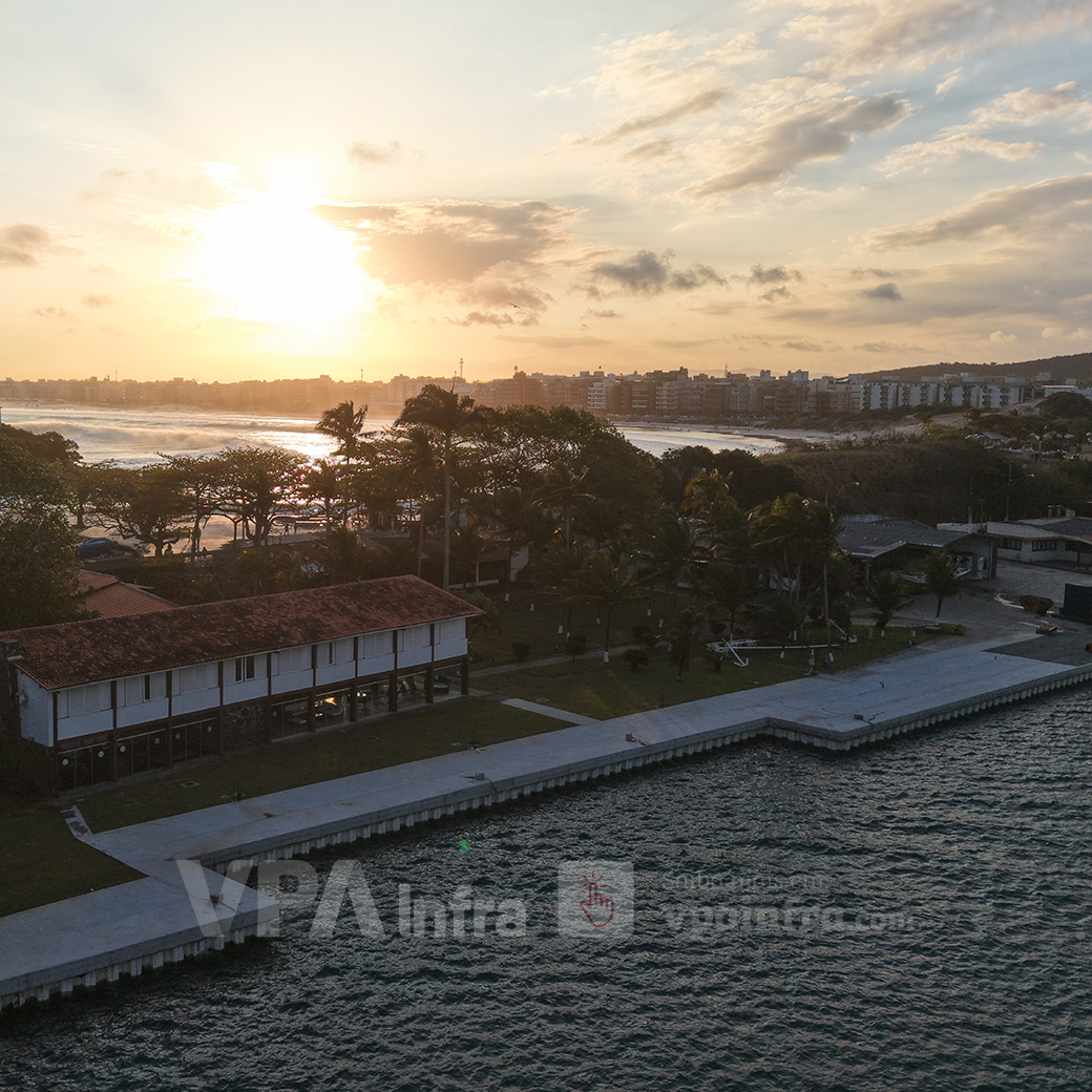 Estacas de PVC para contenção de marina em Cabo Frio Parte 2 - Cabo Frio/RJ